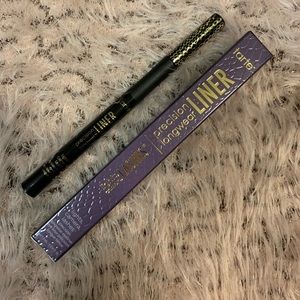 Lights, Camera, Lashes! Precision Longwear Liner